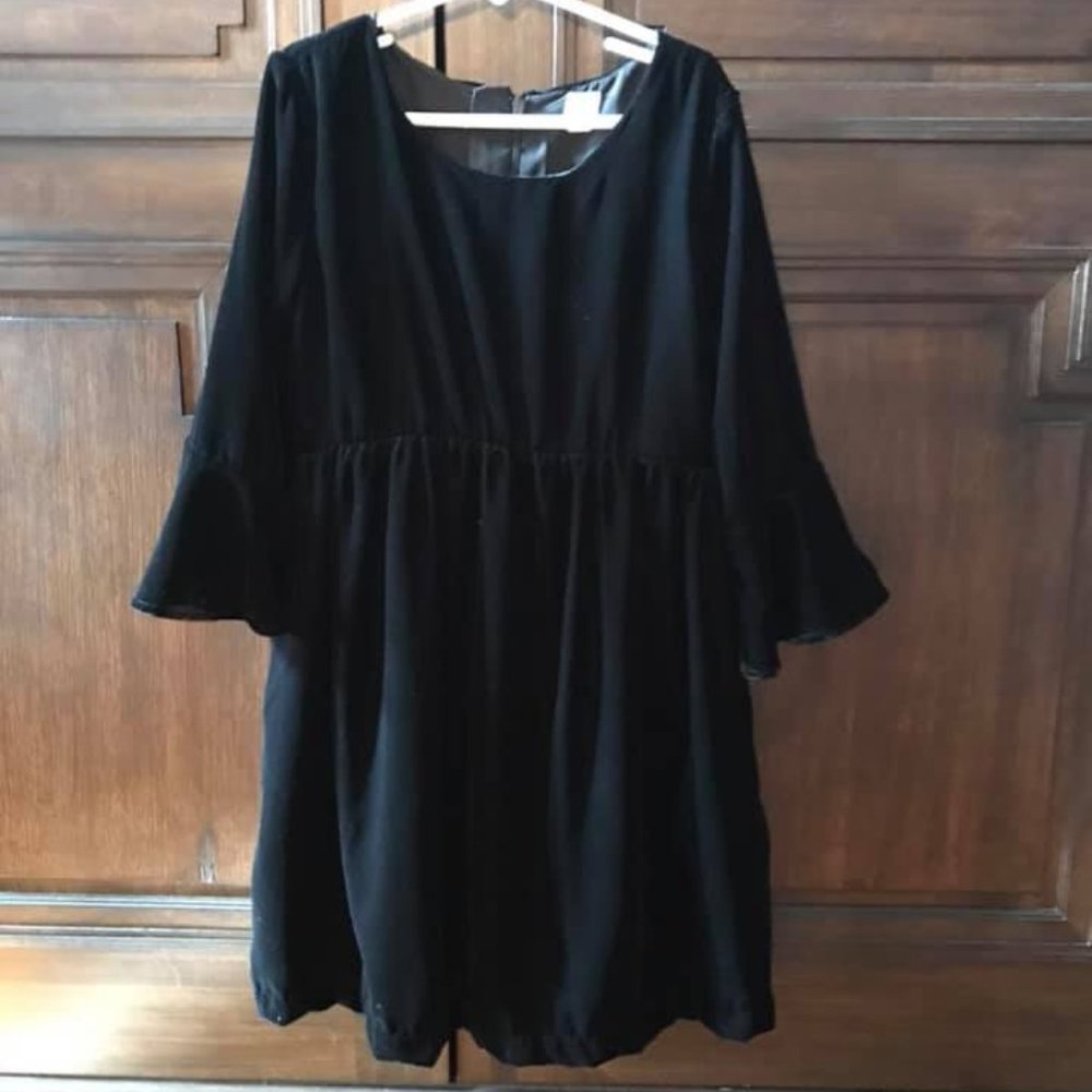 Gap Black Velvet Bell Sleeve Dress